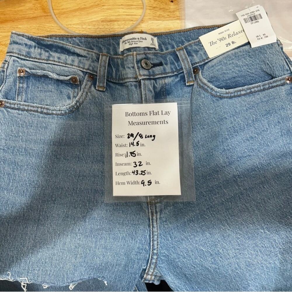NWT Abercrombie & Fitch The 90s Relaxed High Rise Jeans Light Wash 8‎ Long Tall - Picture 11 of 11